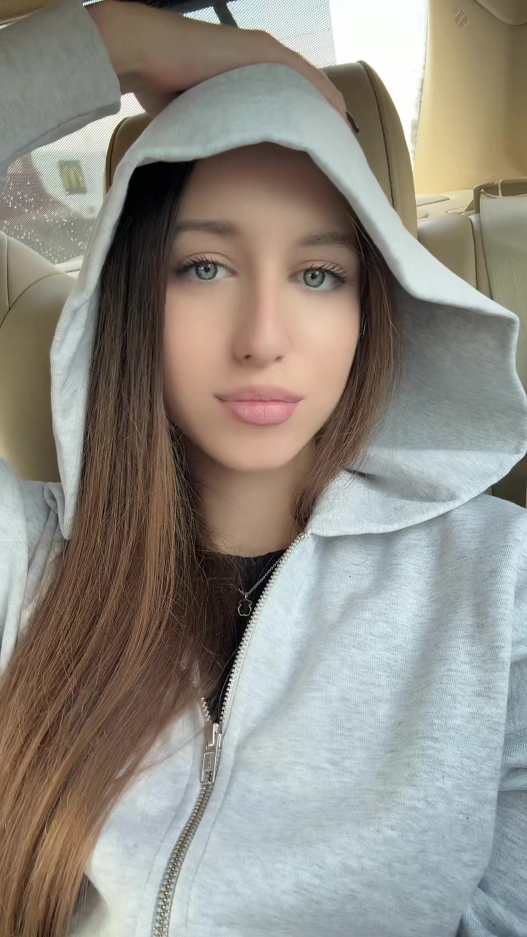 @d