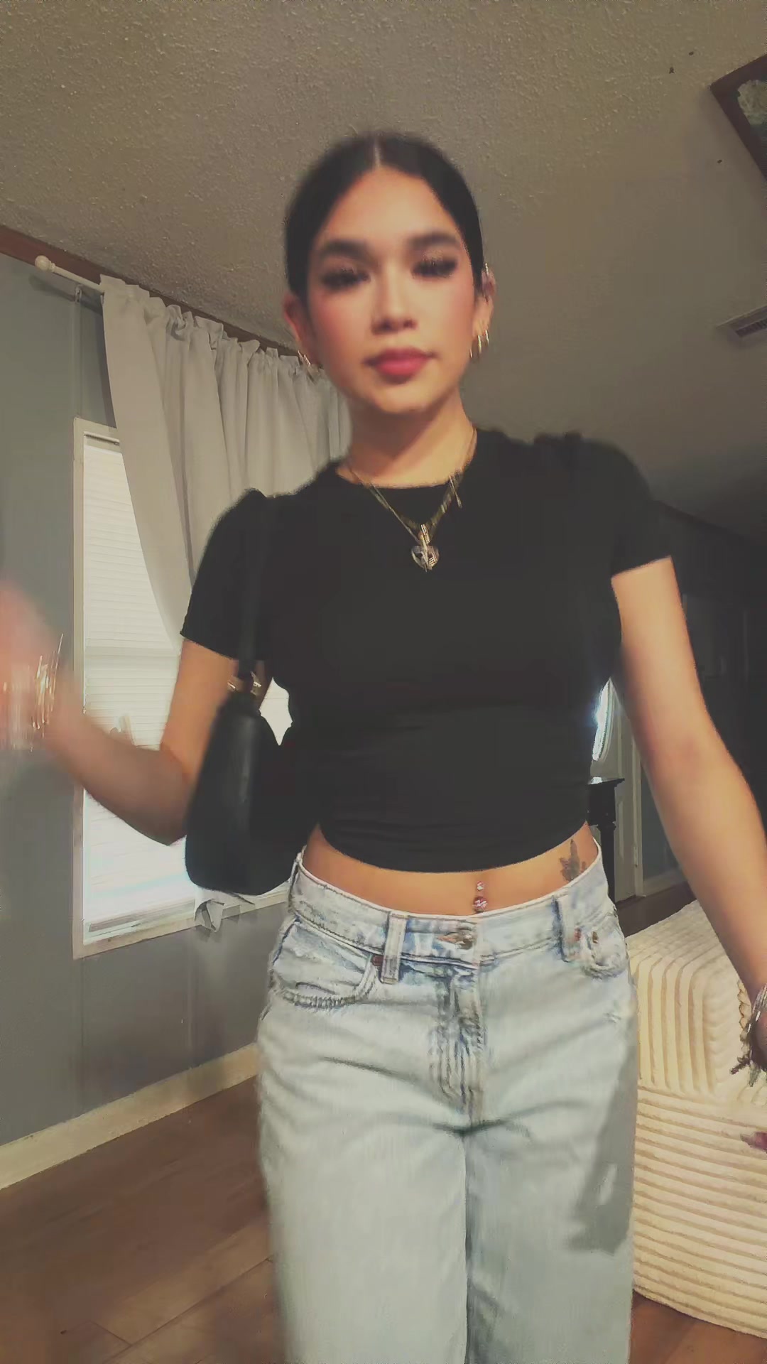 @️