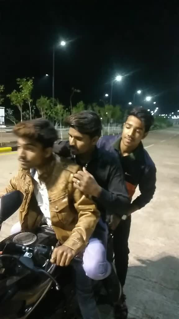 @vishu_09