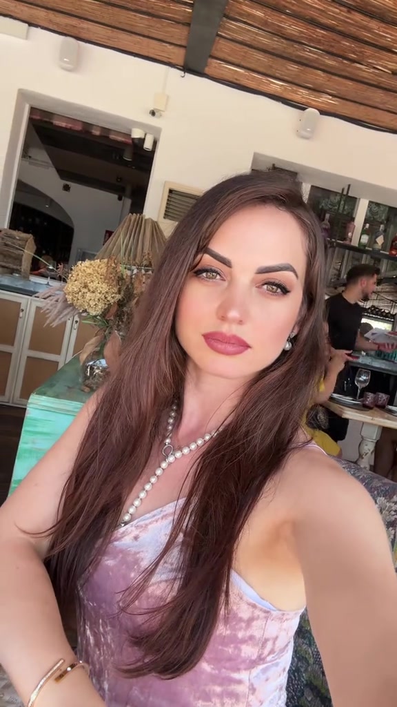 @Alina Elena156