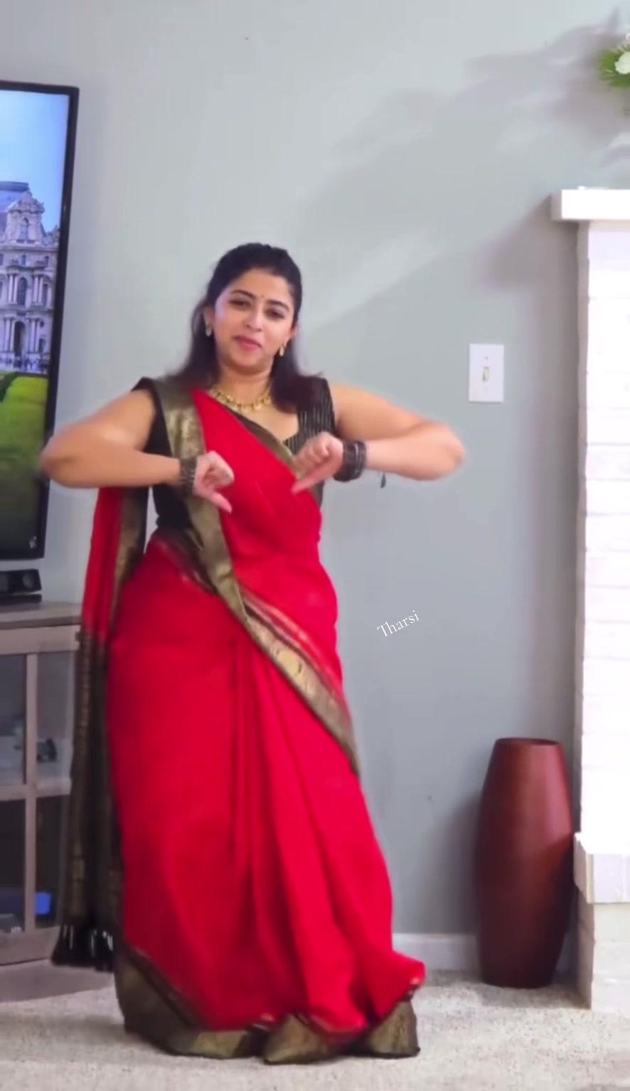 @தர்சினி