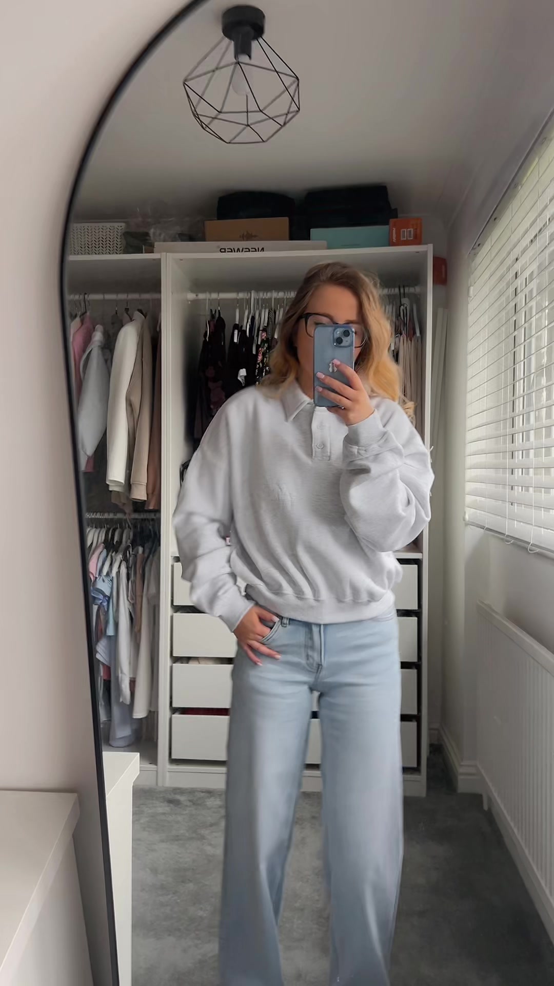 @helloitsamie