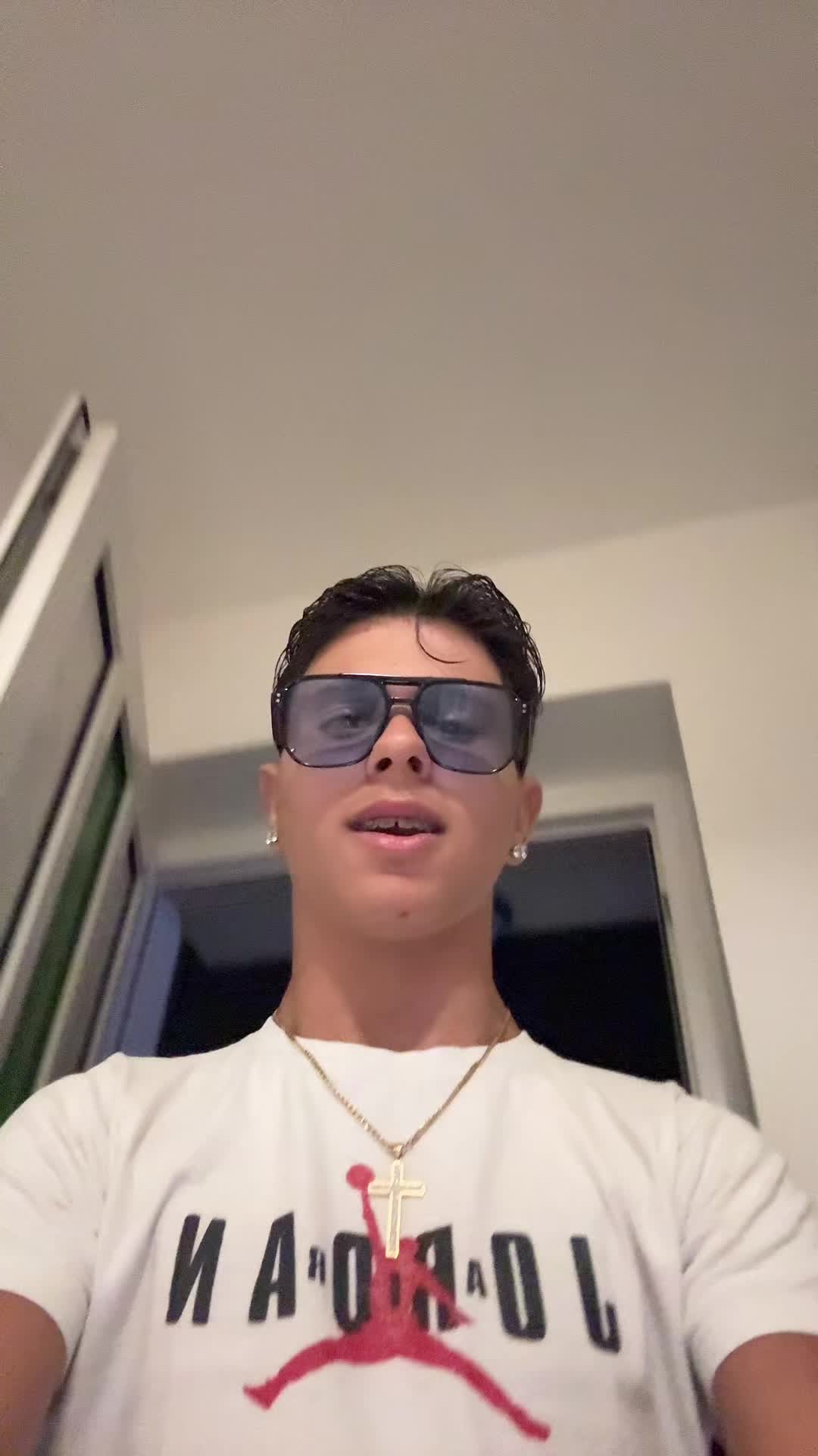 @๐๐๐