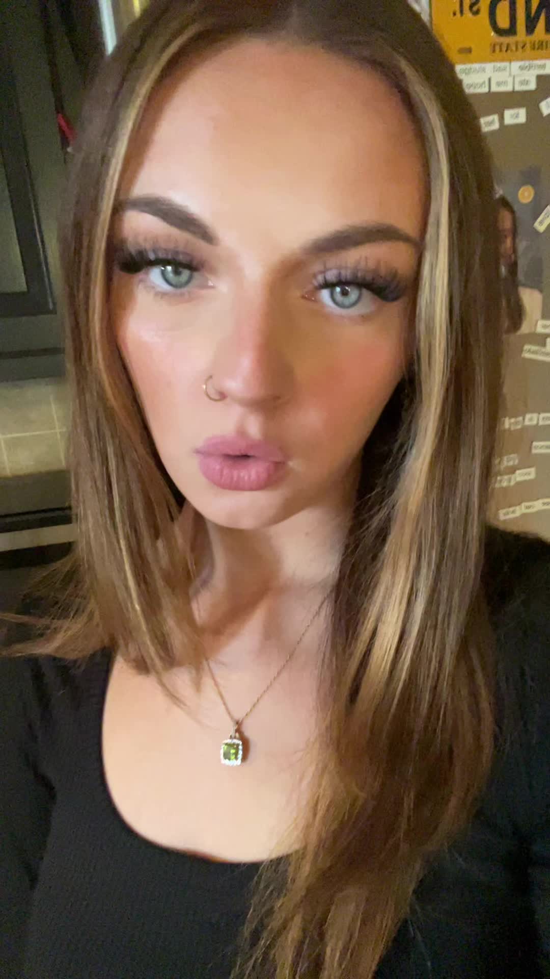 @oliviaanoel