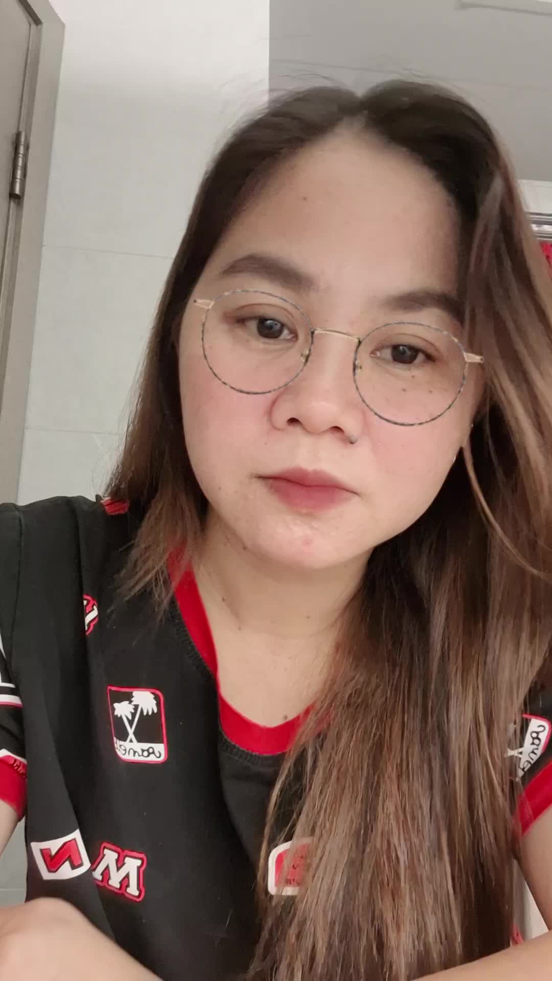 @lheslyn04