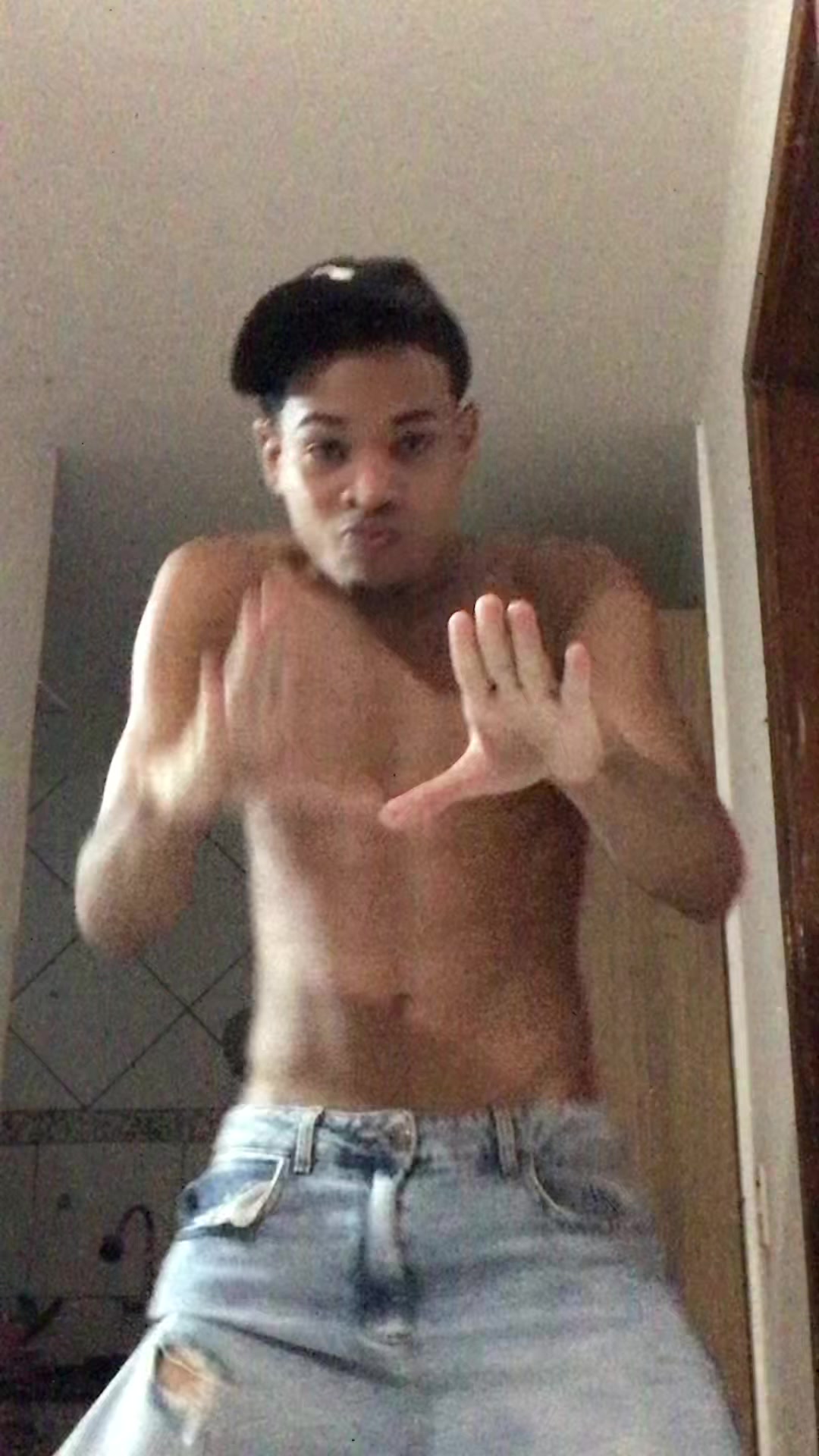@Wl