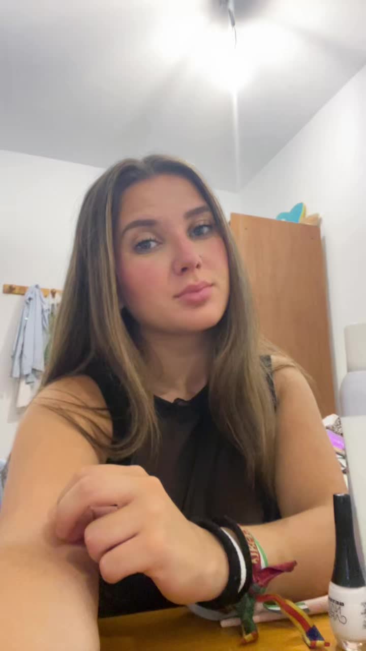 @laahernandezz