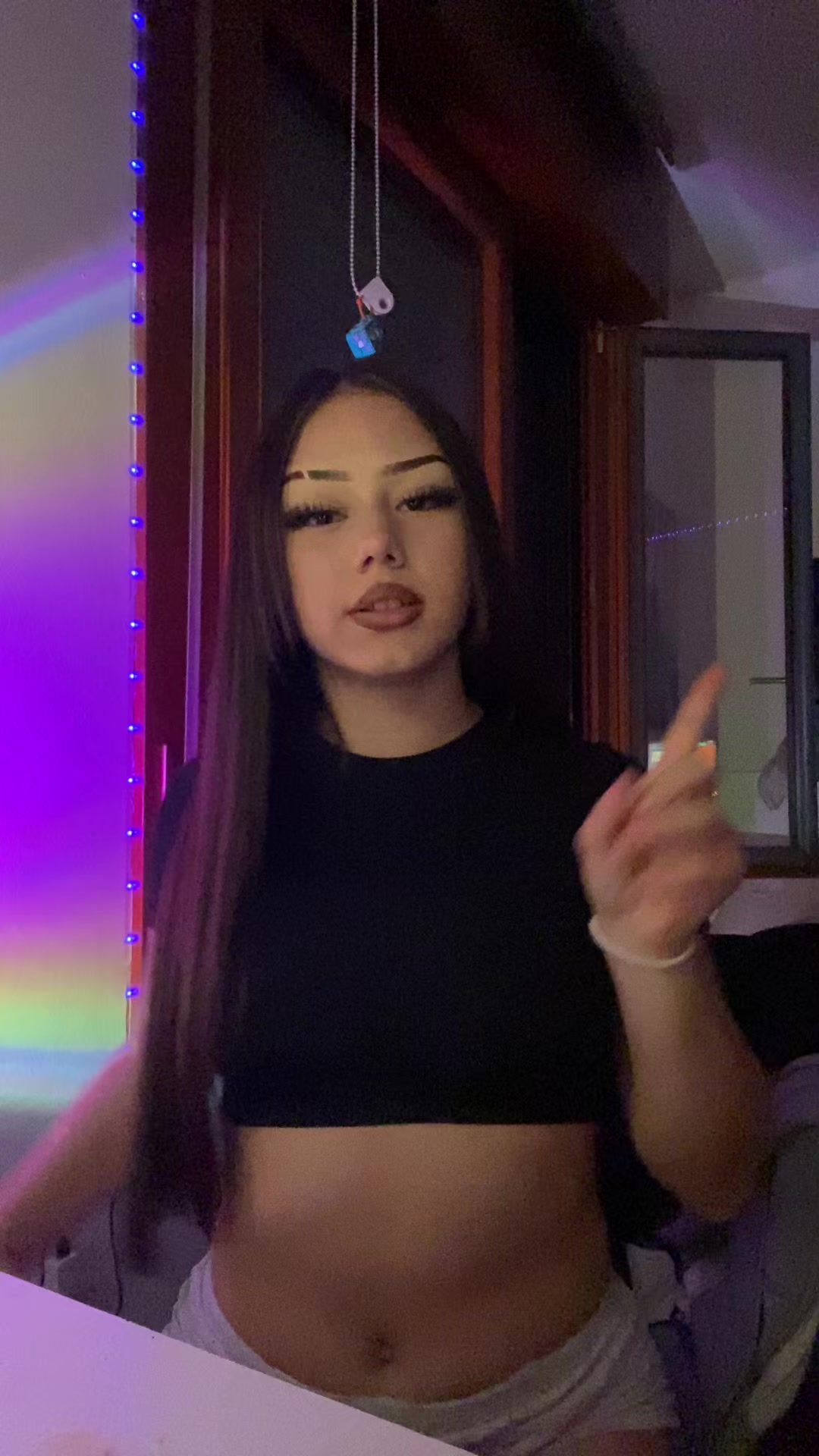 @👻
