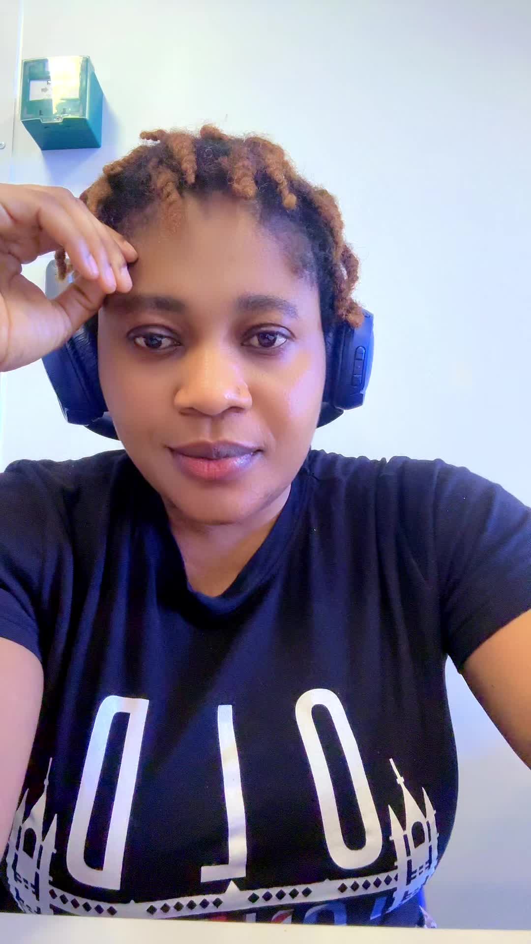 @queenlit06