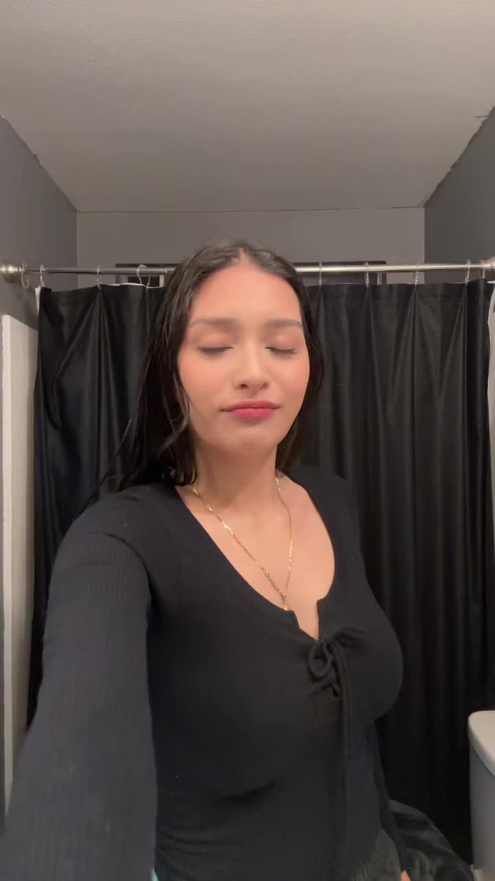 @Yareli