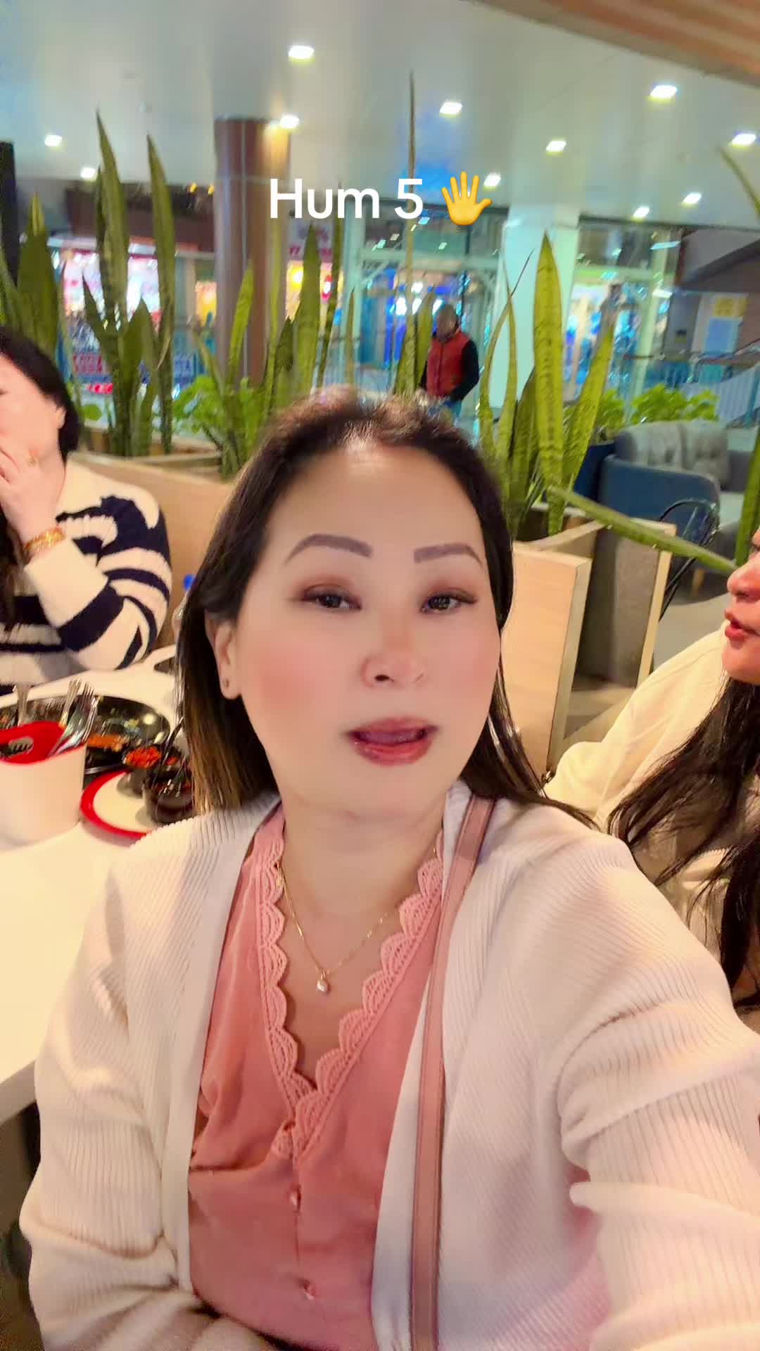 @Kalps 🦋🦄🌷