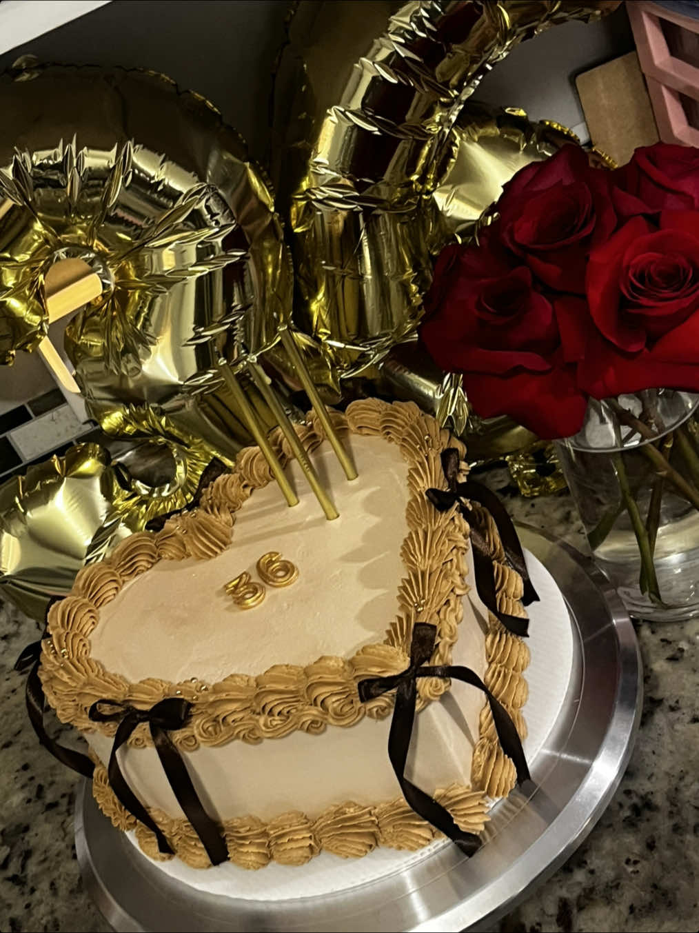 @Cake Lady 🎂 | Lo 🖤