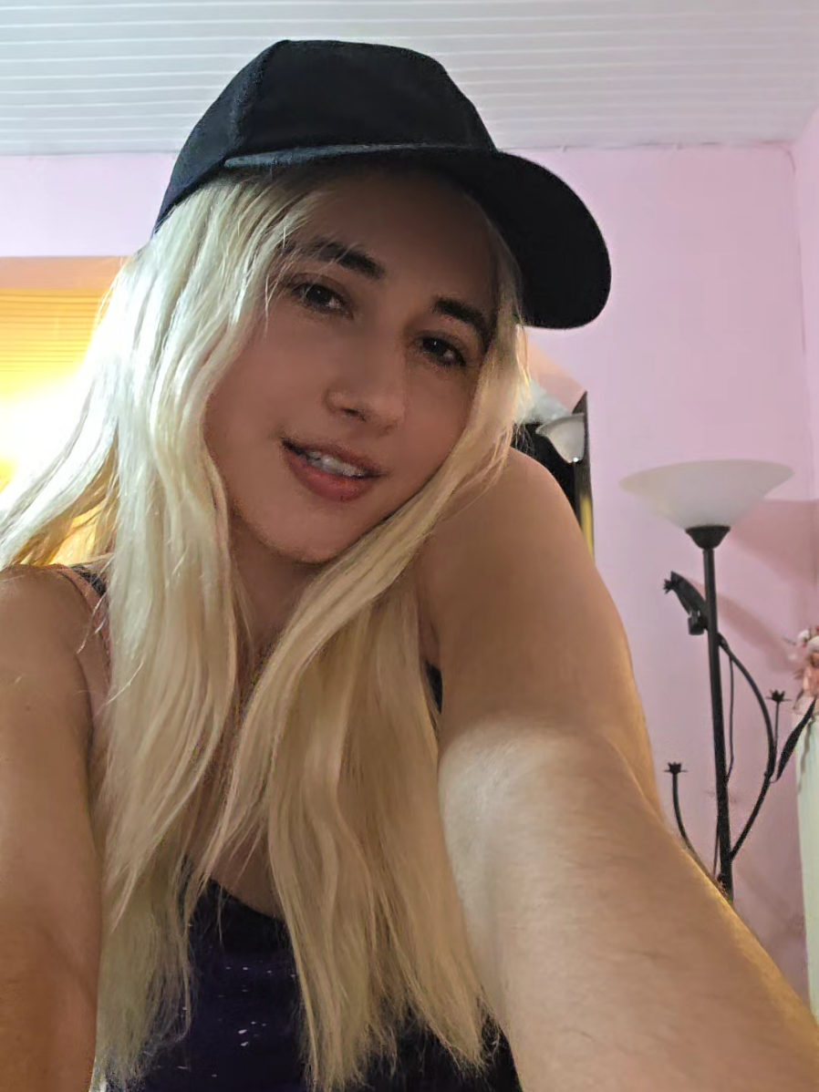 @BlondeQueen