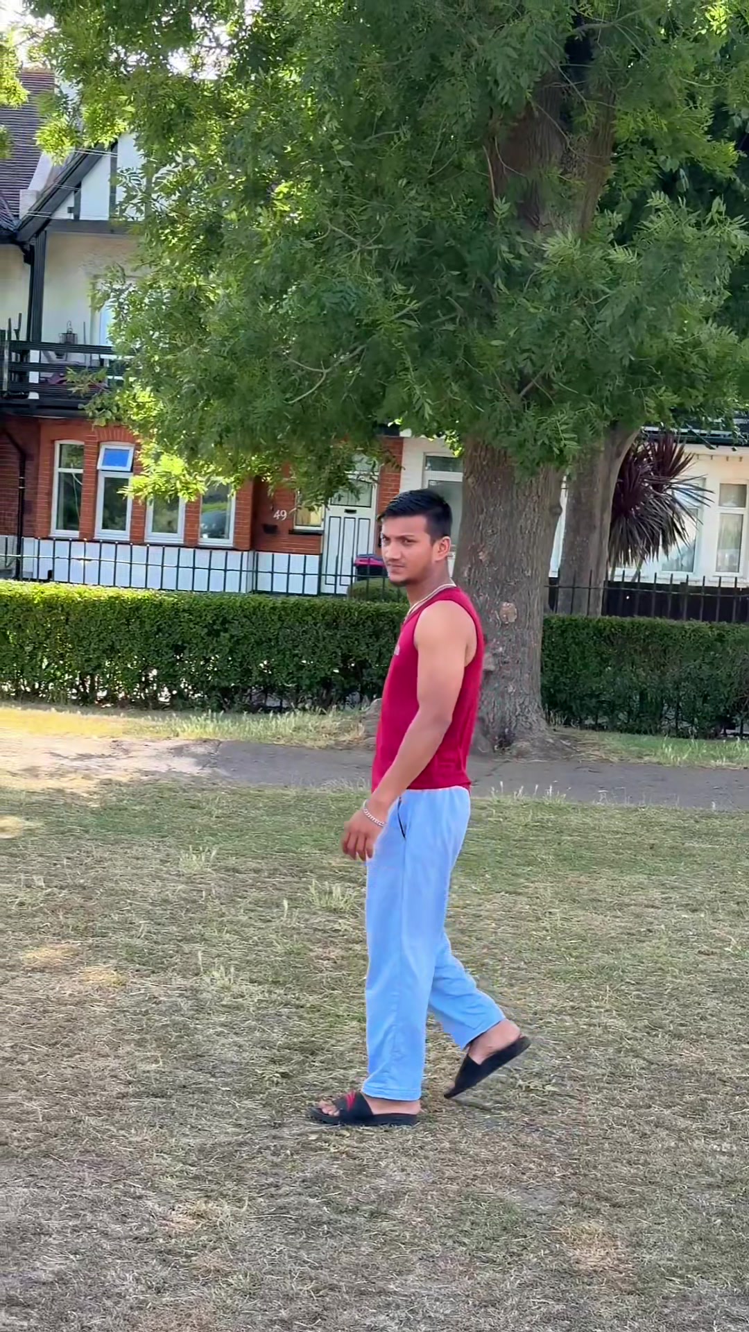 @𝗥𝗔 𝗠𝗔𝗠𝗨𝗡 🇬🇧