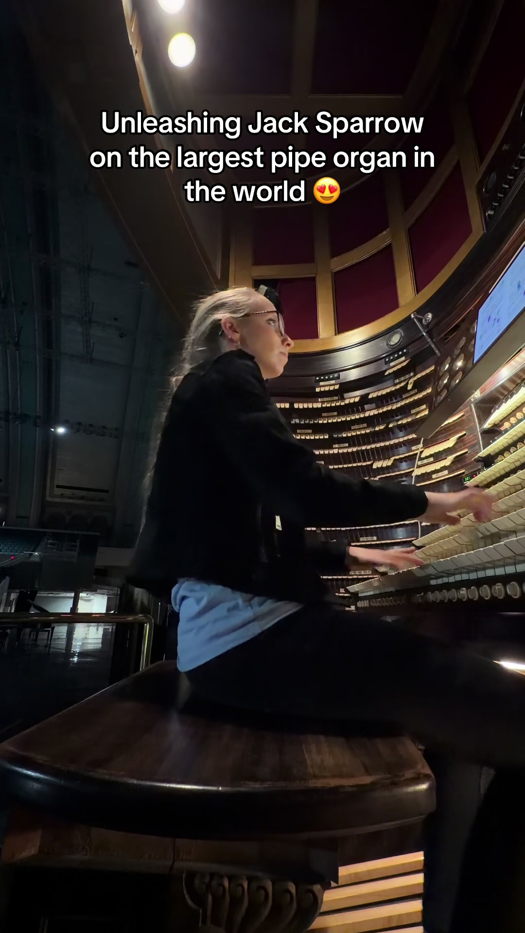 @Anna Lapwood | Organist