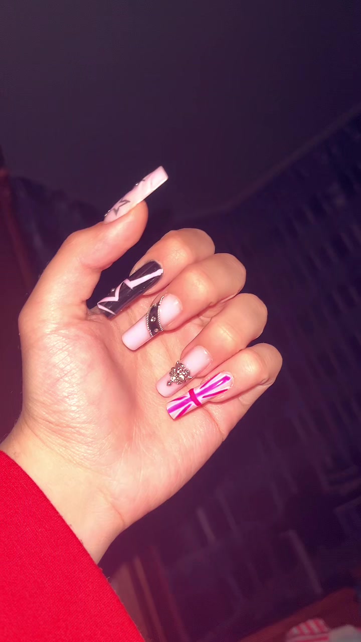 @Laitss