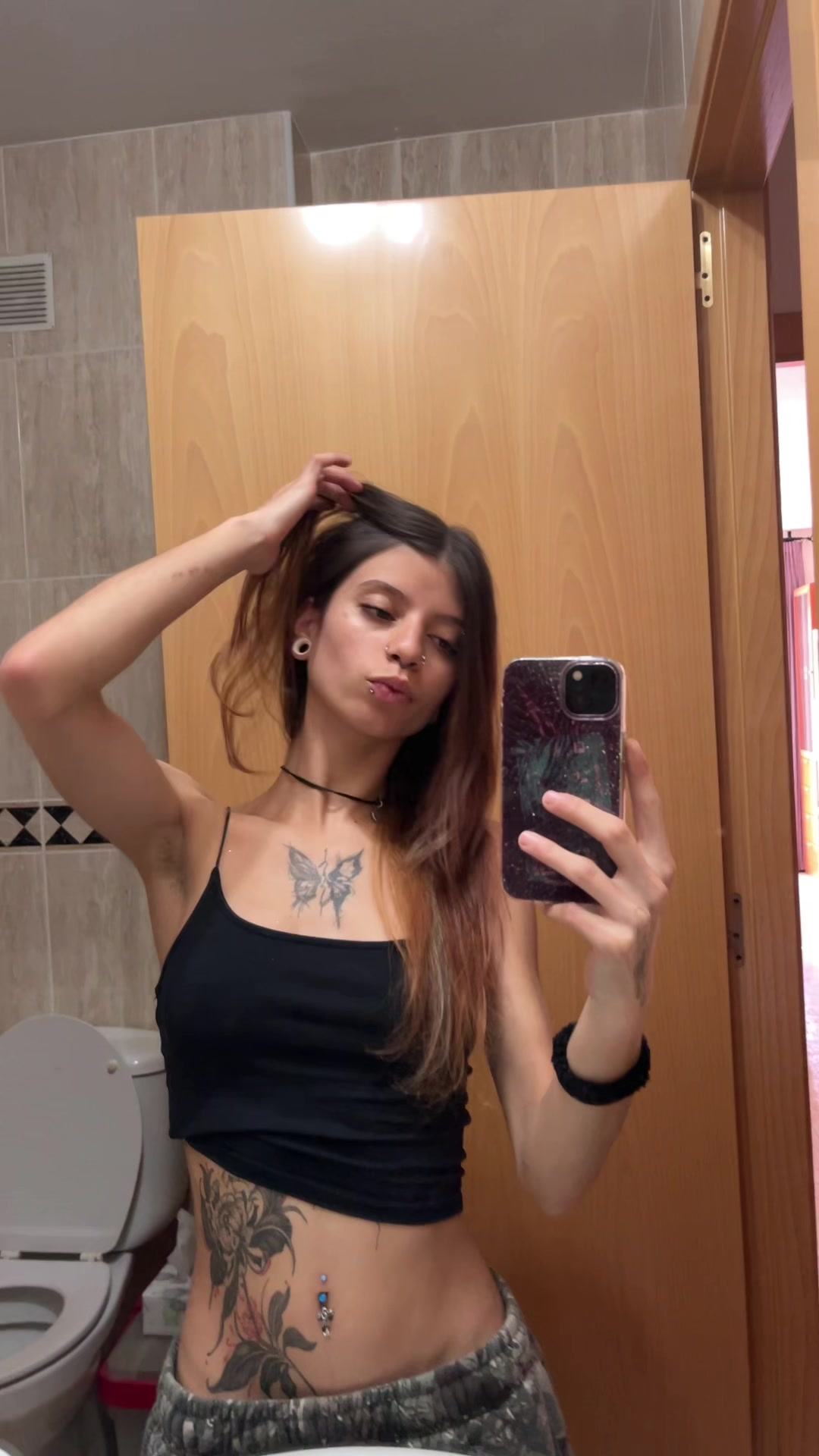 @☣️