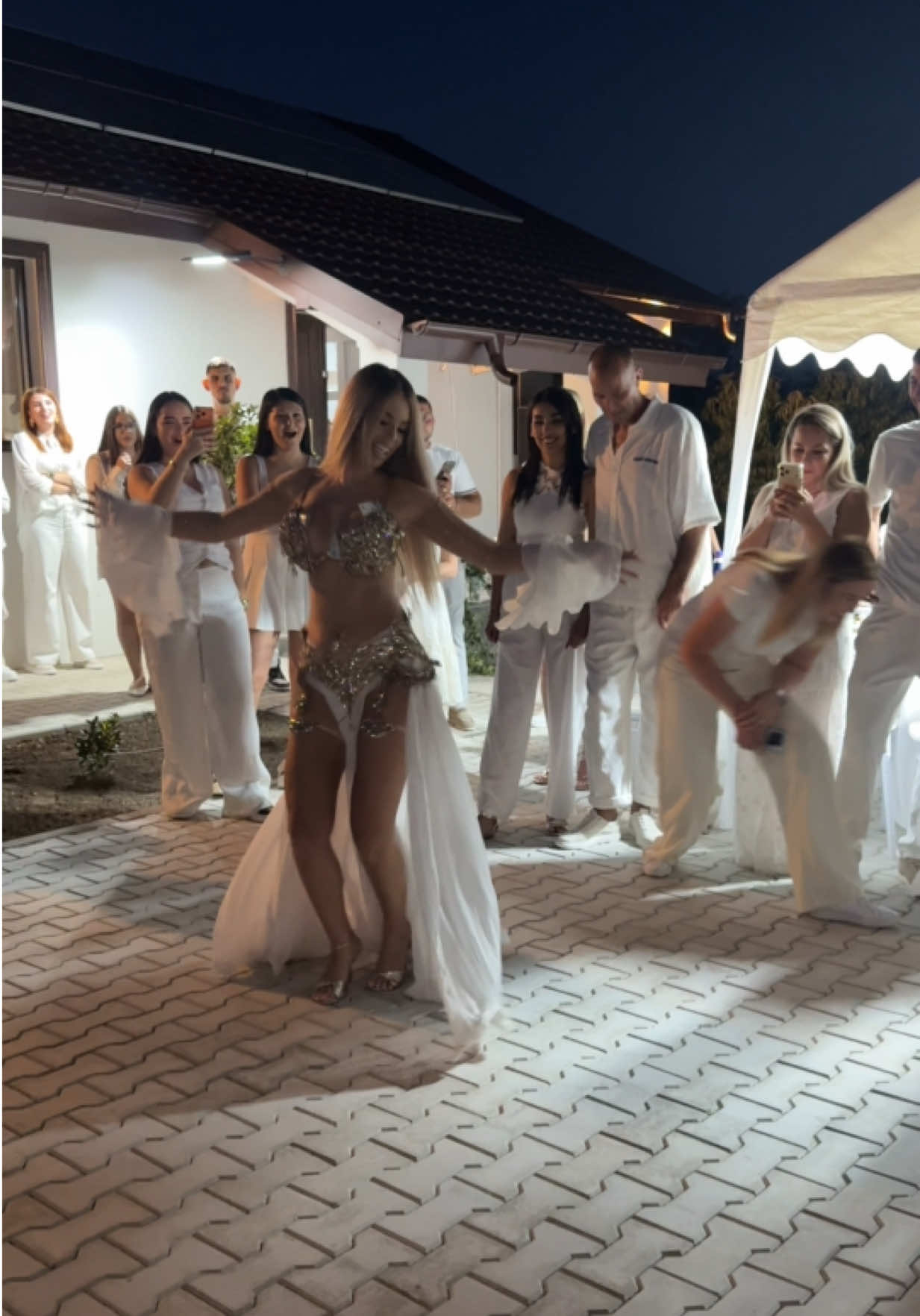 @Bianca Gabriela | Bellydance