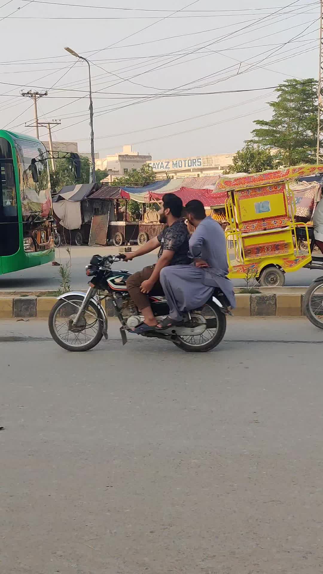 @Punjab Green Bus