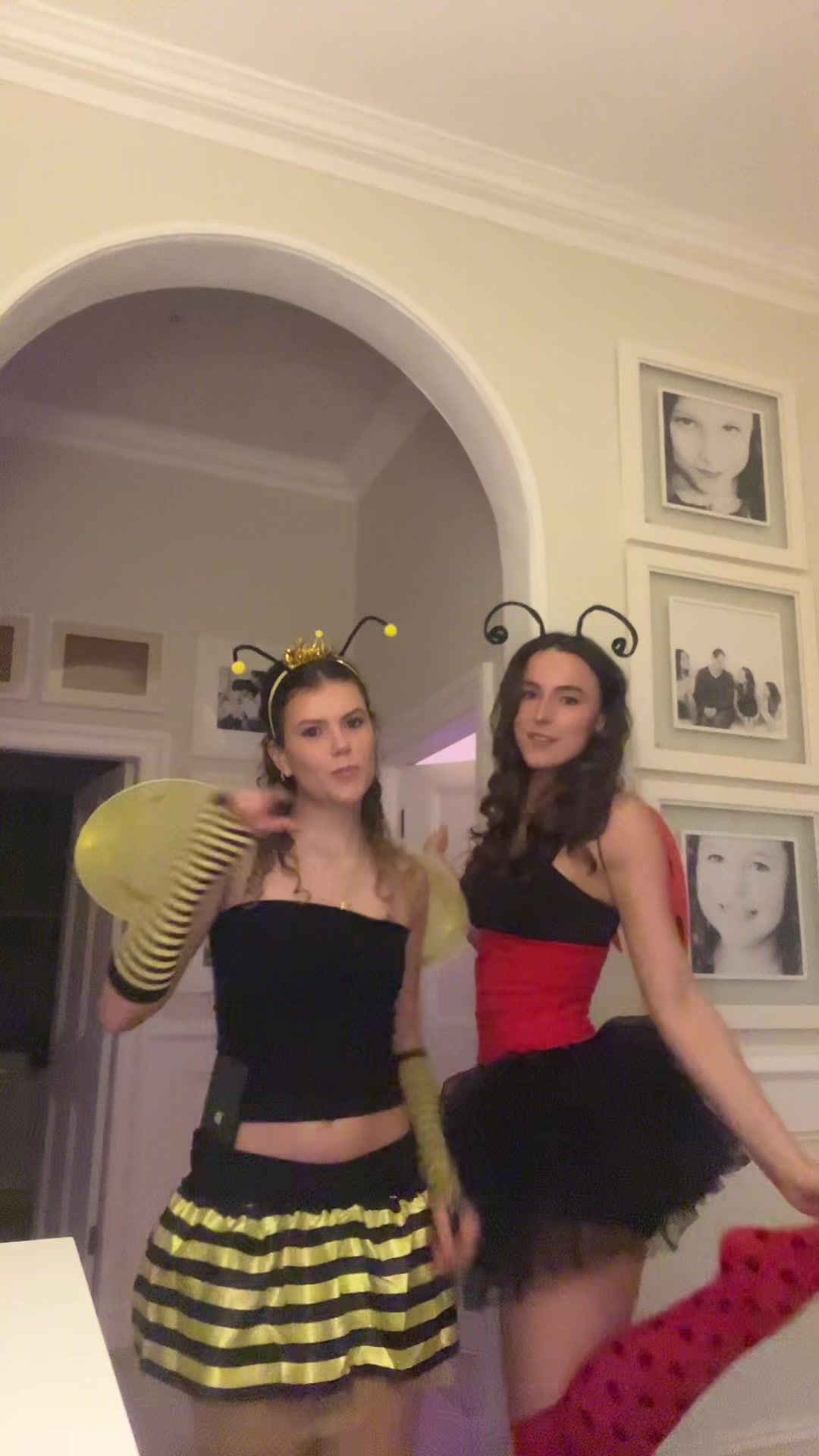 @freyaartell