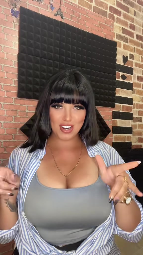 @Nicoleta18