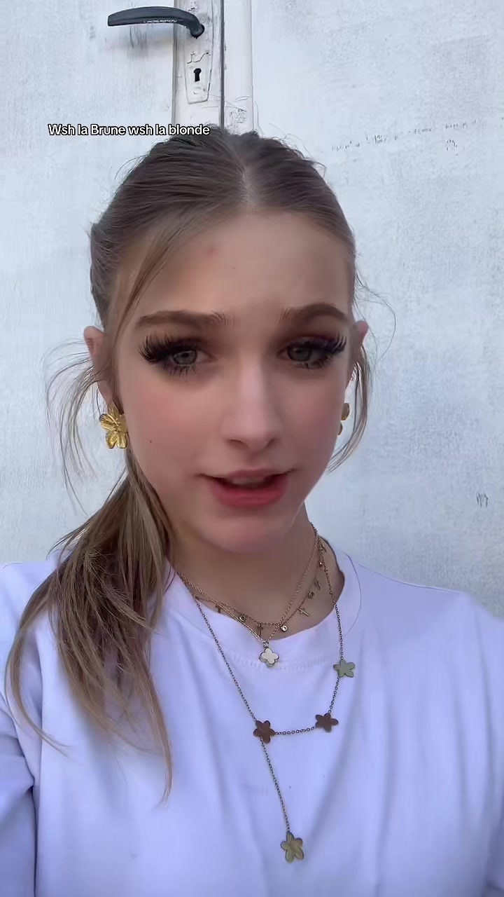 @𝐈𝐬𝐲𝐬✞︎🧞♀️