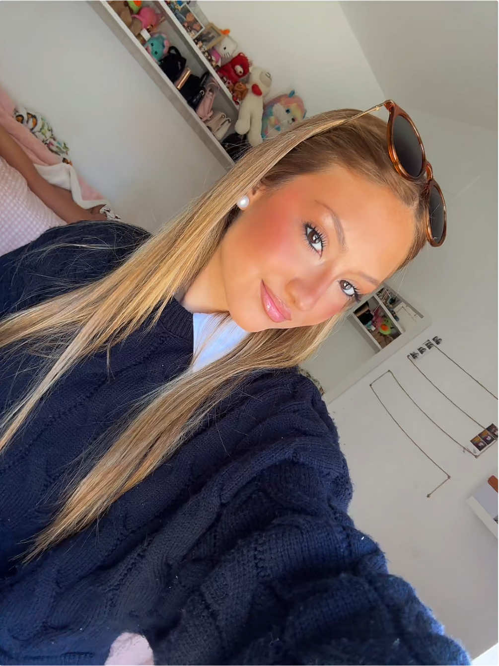 @𝐒𝐚𝐧𝐝𝐫𝐚
