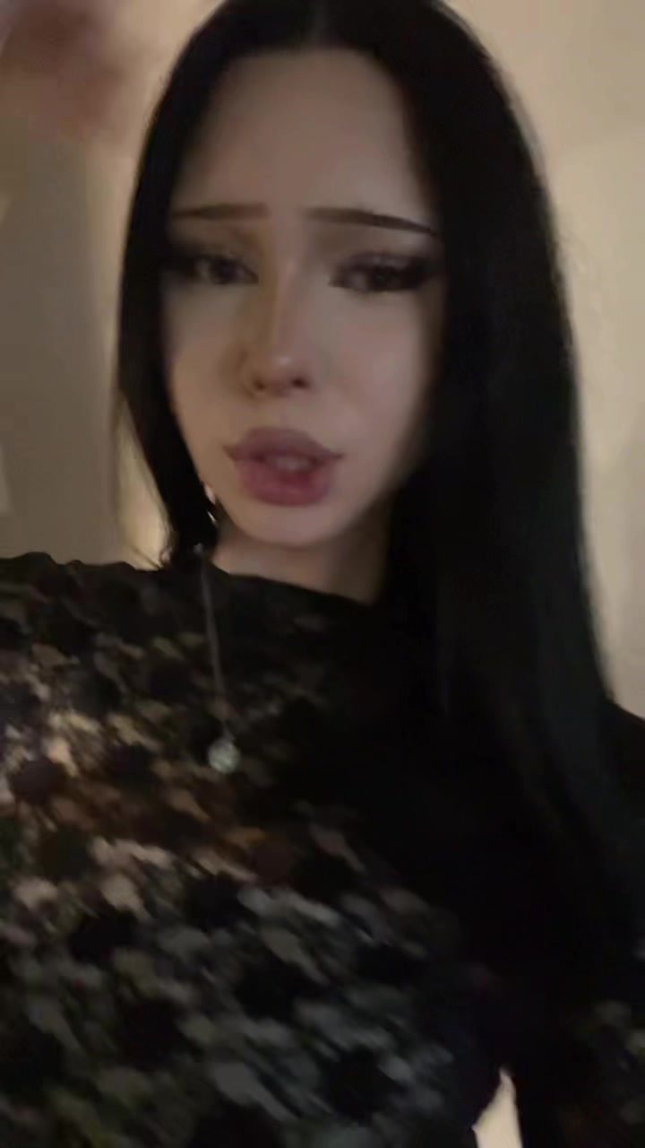 @v11nilova