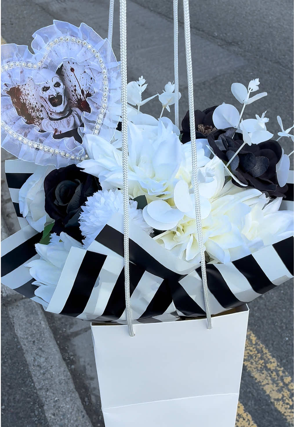@offfensivebouquets