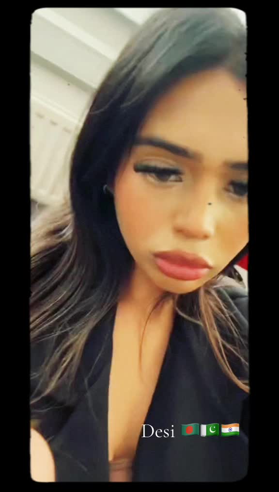 @desiiibaitsss