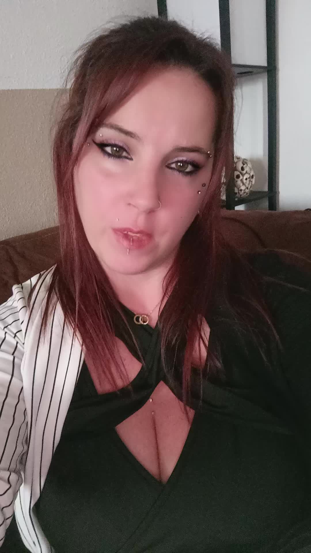 @Alexandra02