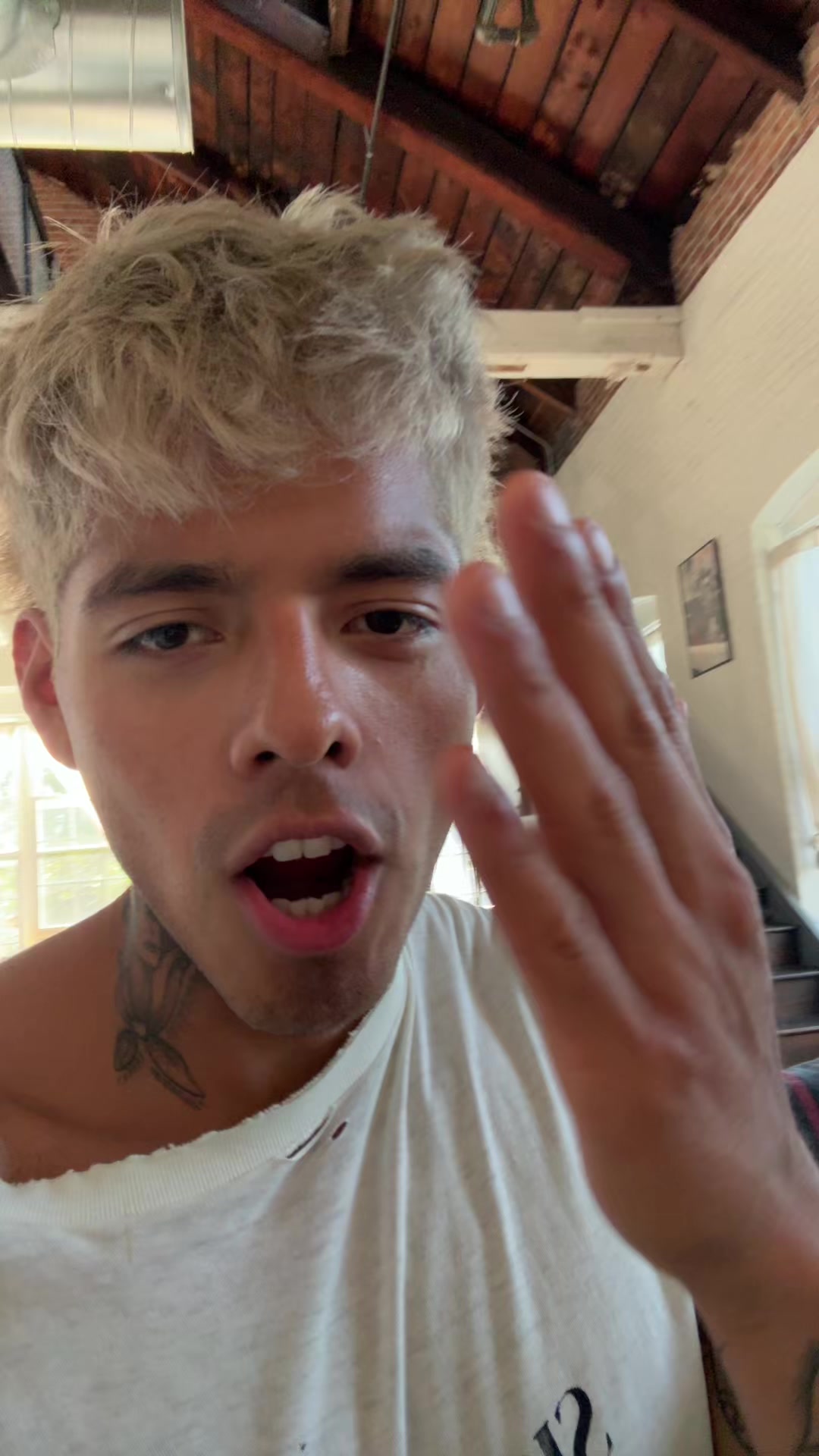 @Lu