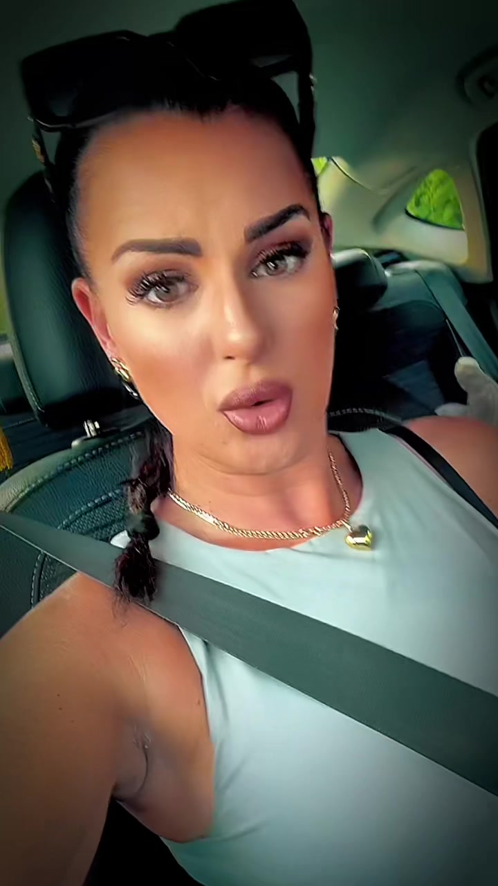 @Krisztina M&oacute;cz&aacute;r