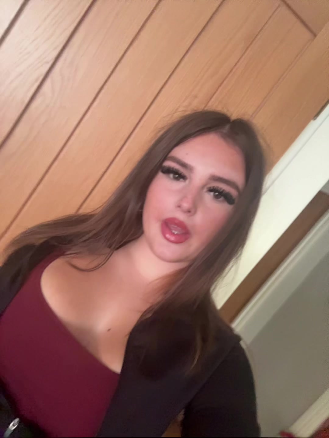 @laceymaerennie0