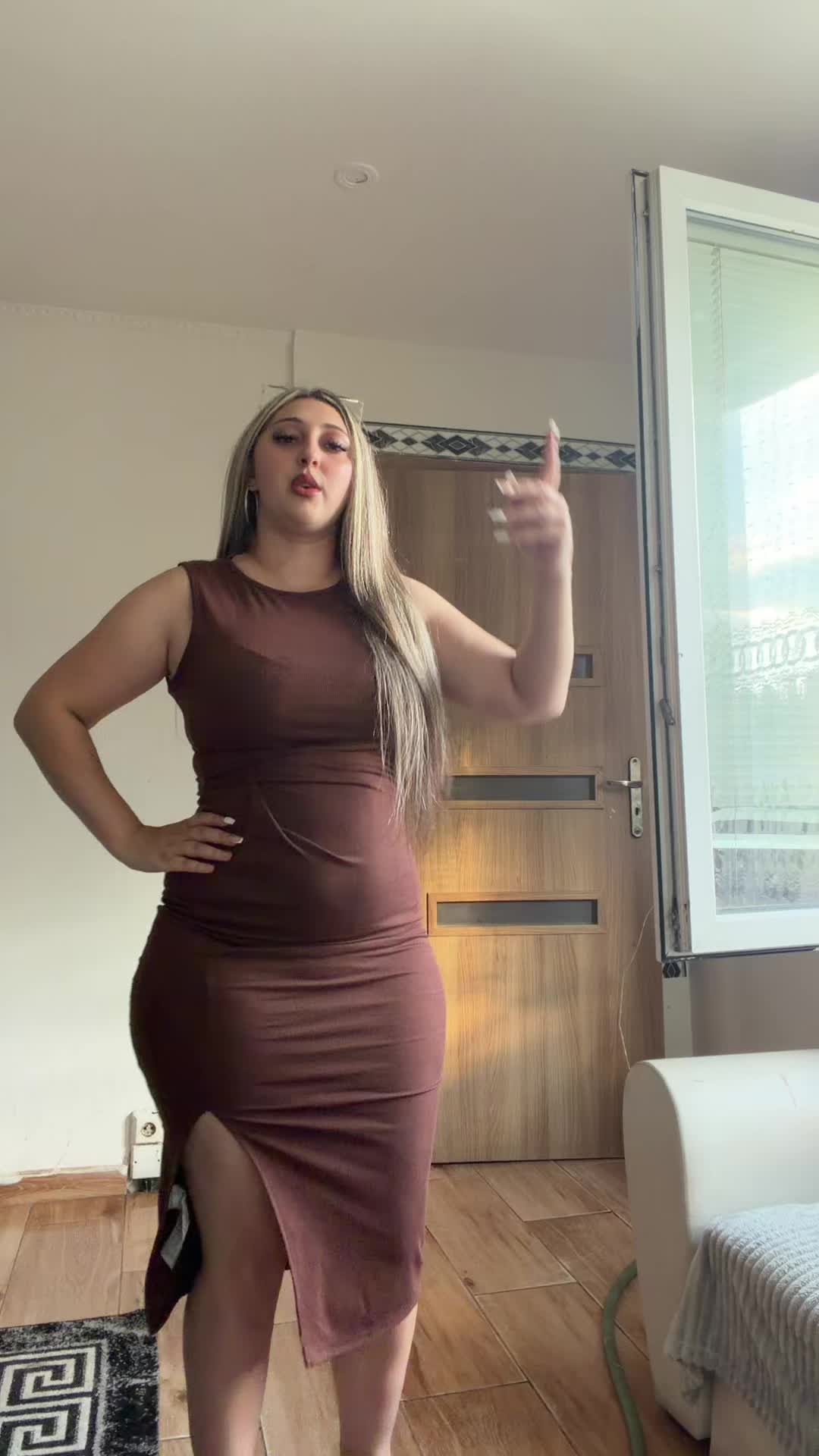 @_viki451