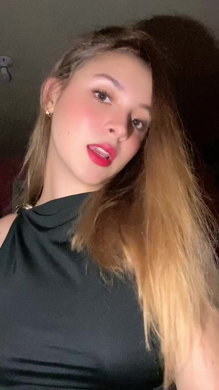 @Esther Morales💋