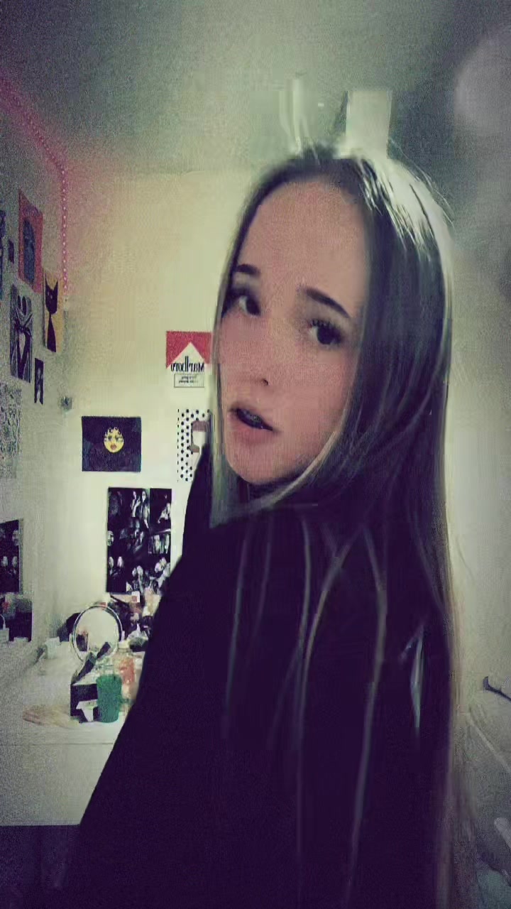 @nicole_08