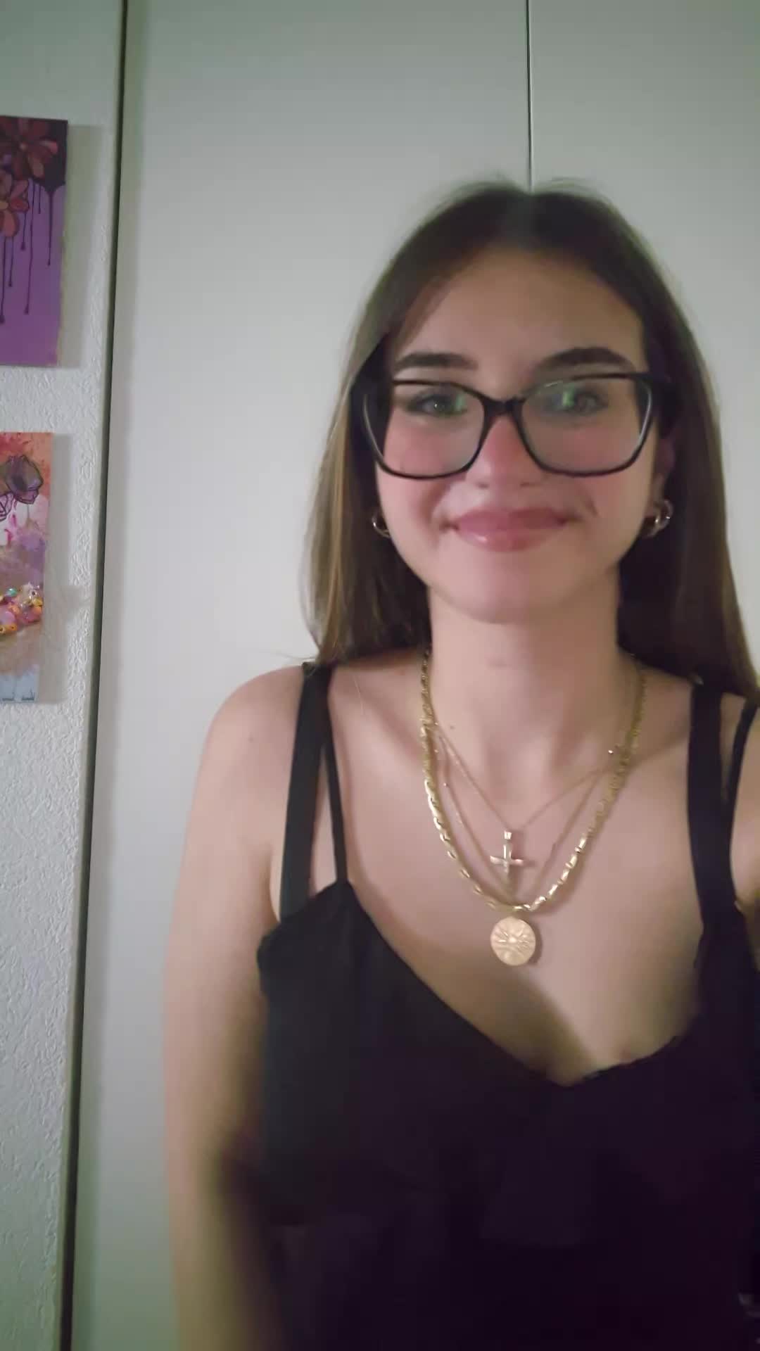 @𝒗𝒆𝒓𝒐𝒏𝒊𝒌𝒊_