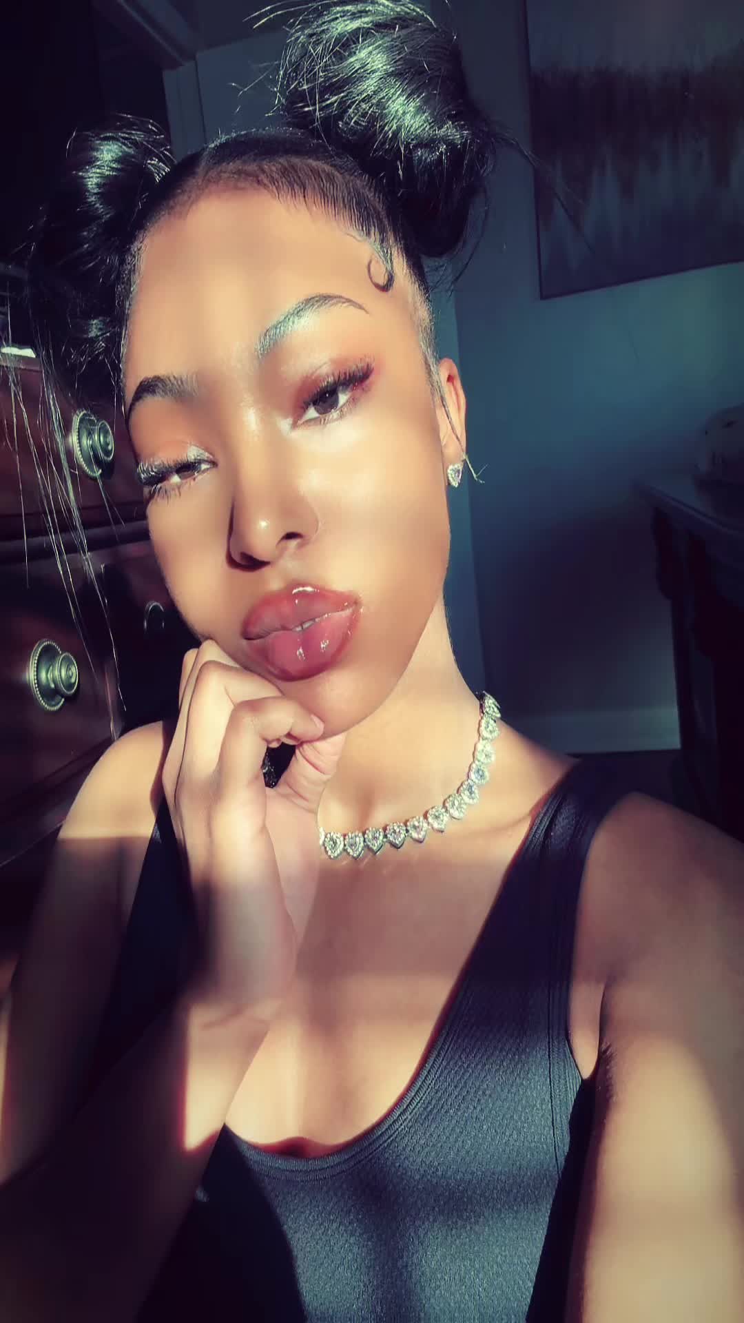 @improbablyaliar