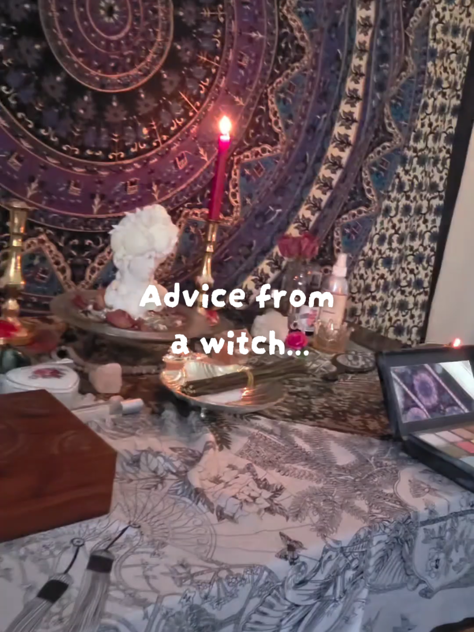 @Zo&euml; Arnold - Lunar Witch🌹