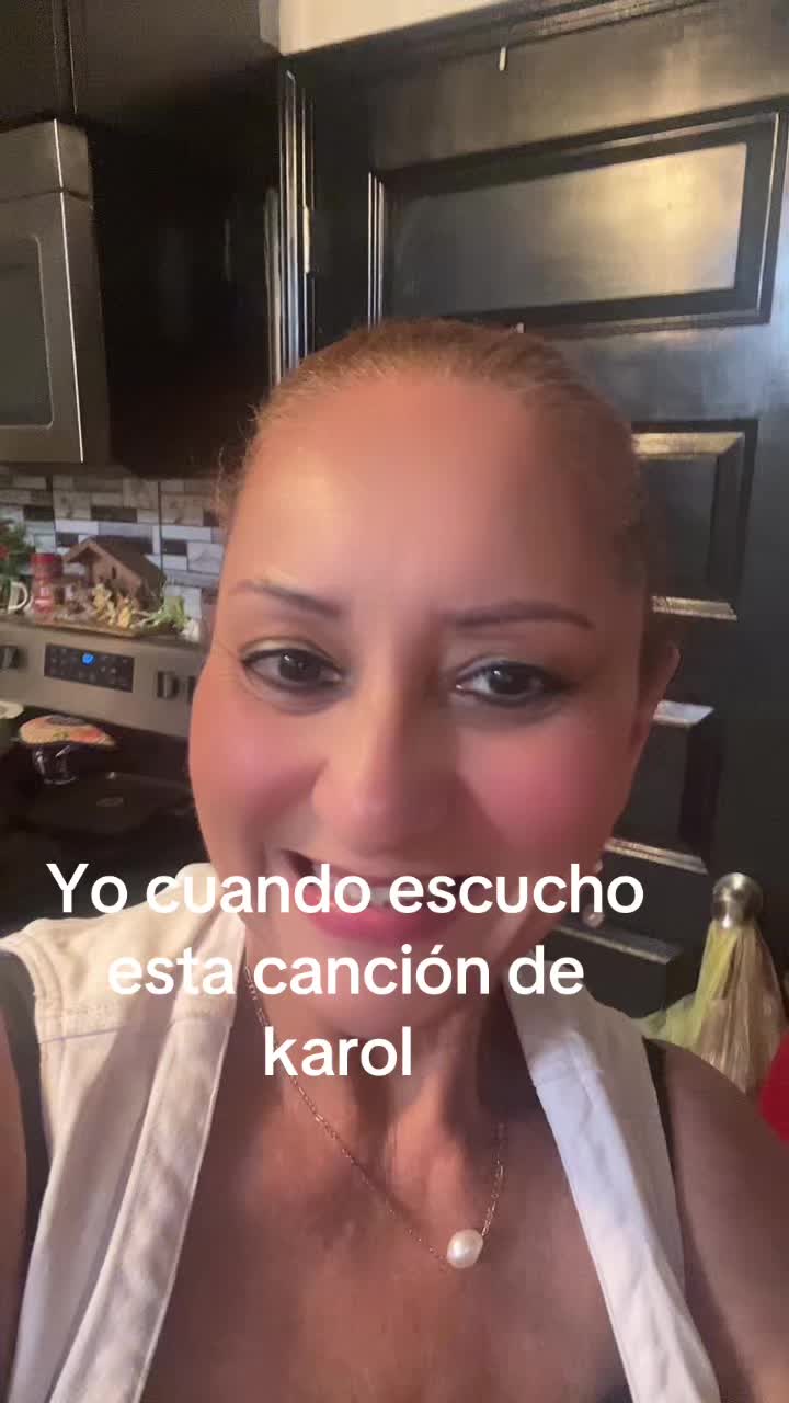 @elvia karime