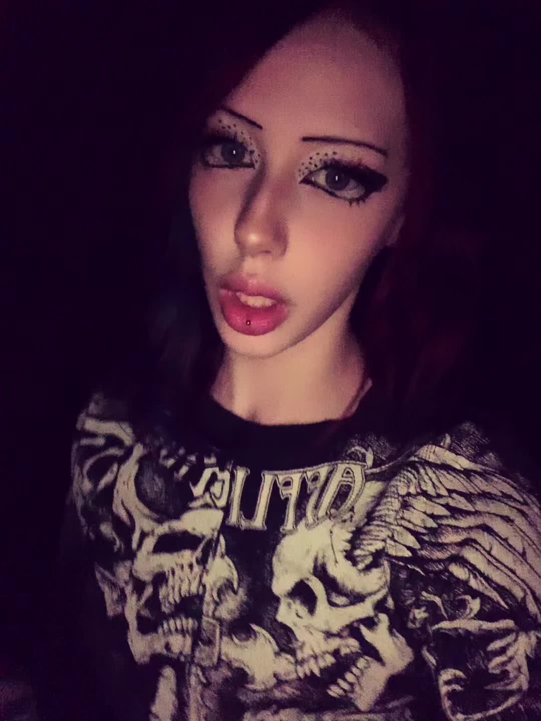 @Sophia