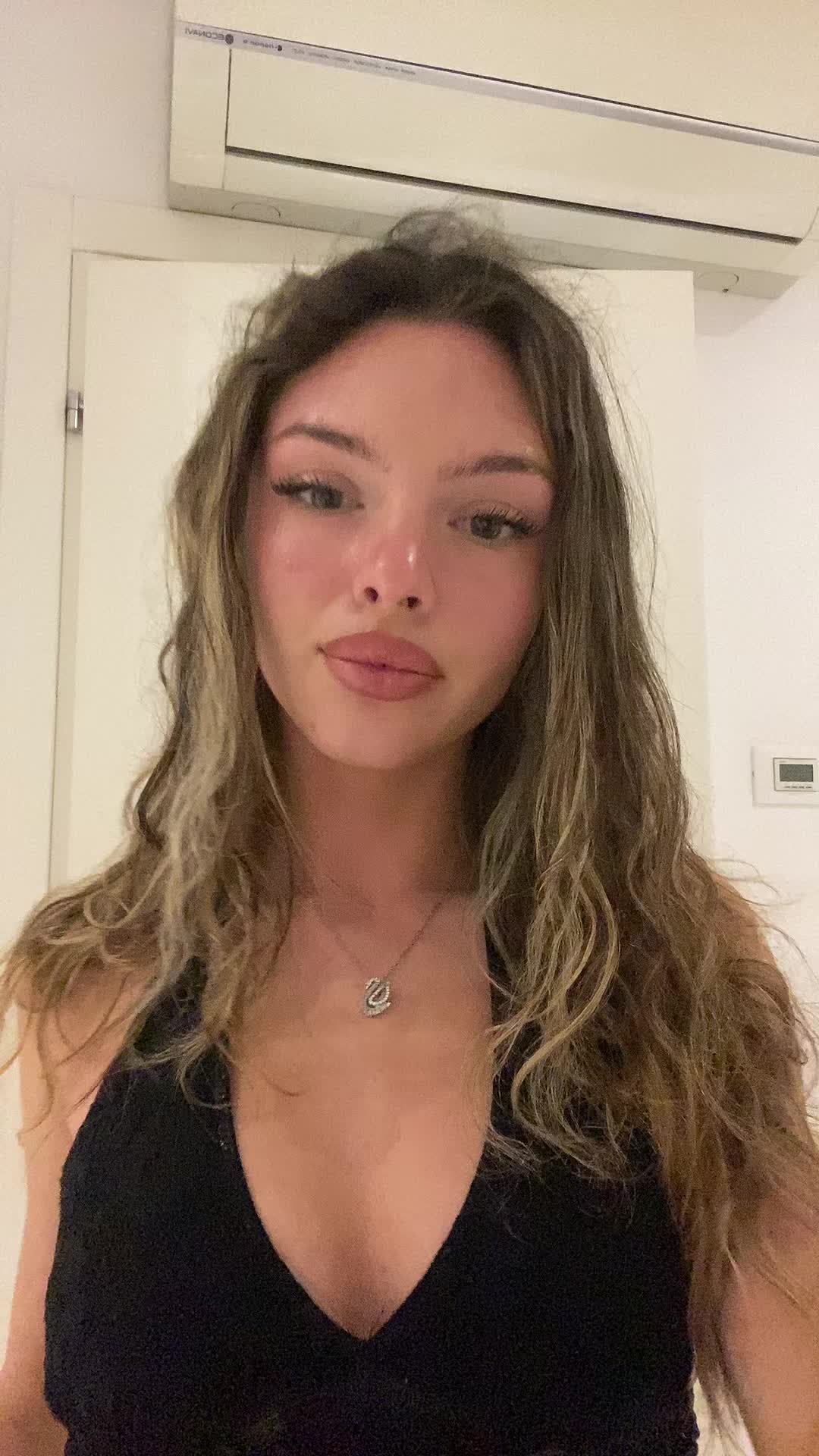 @Sofia