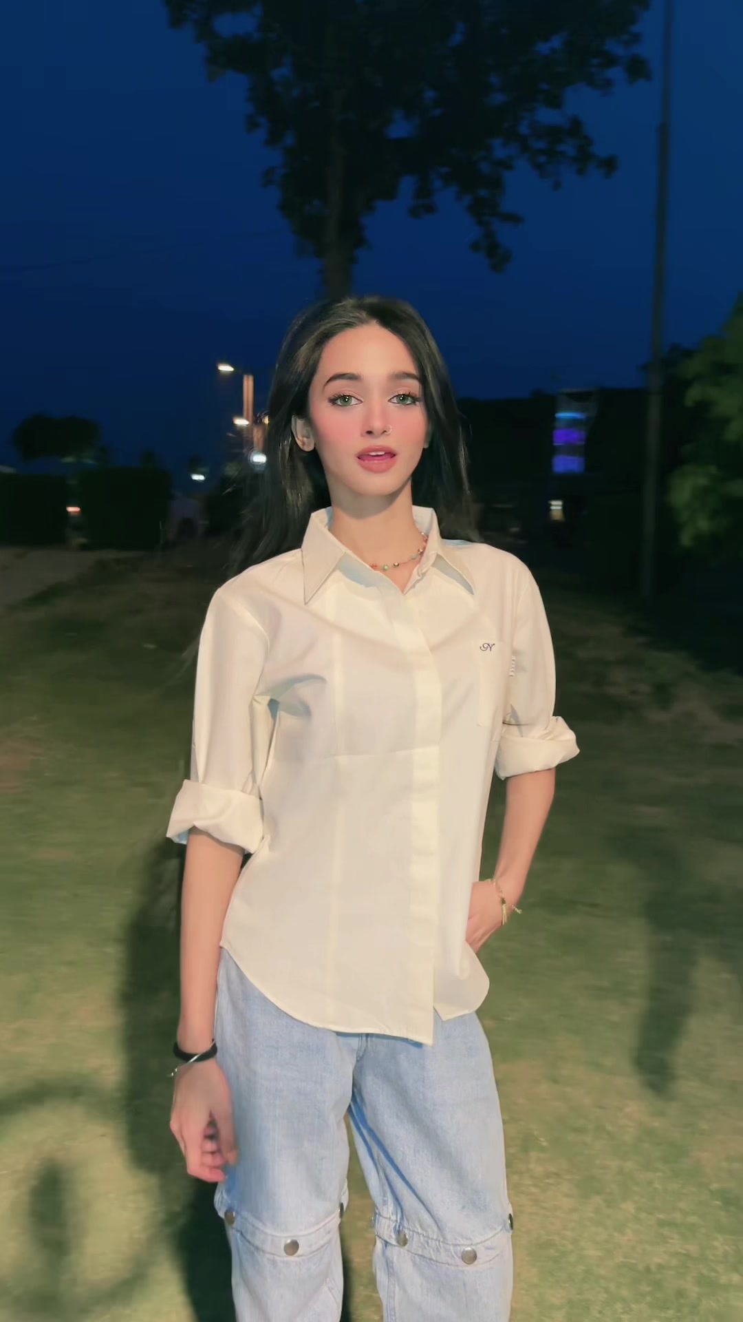 @ayeshaazhar_official