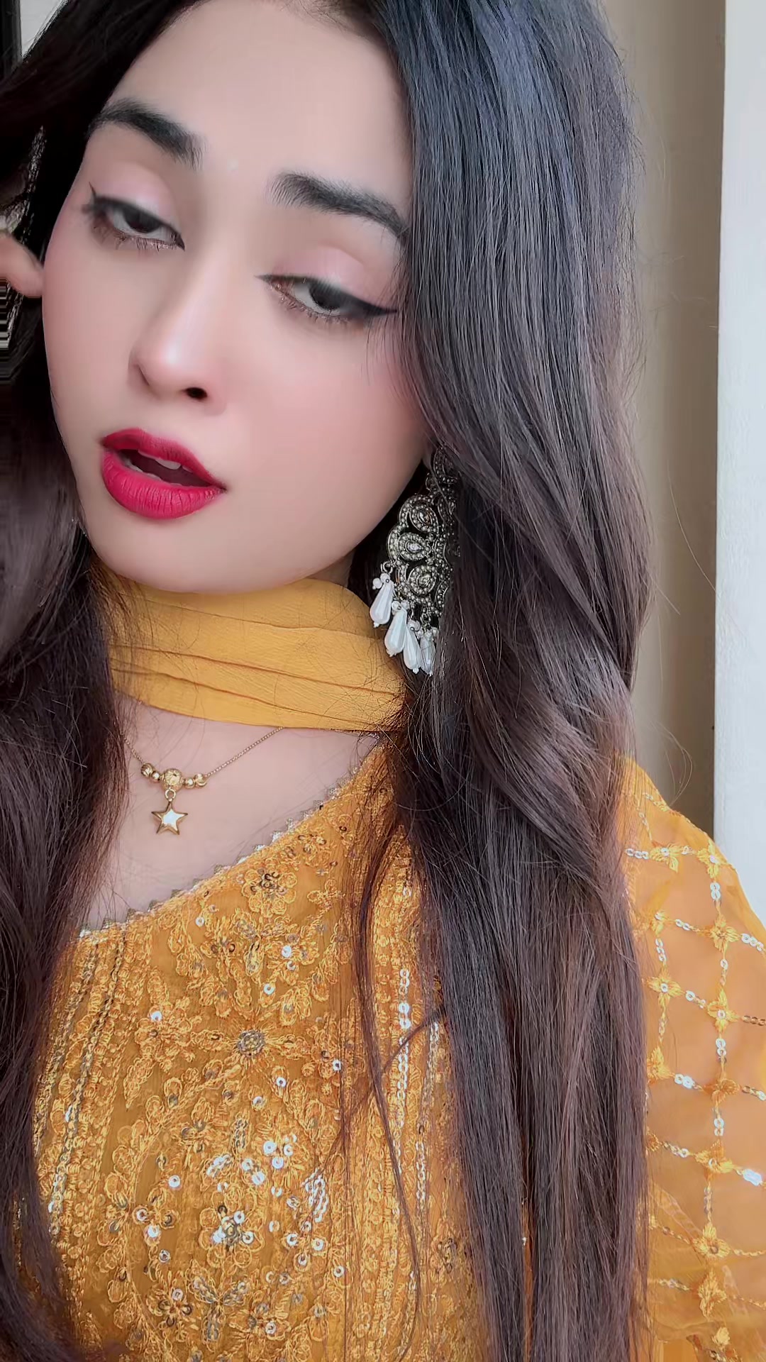 @✨RîYA💐