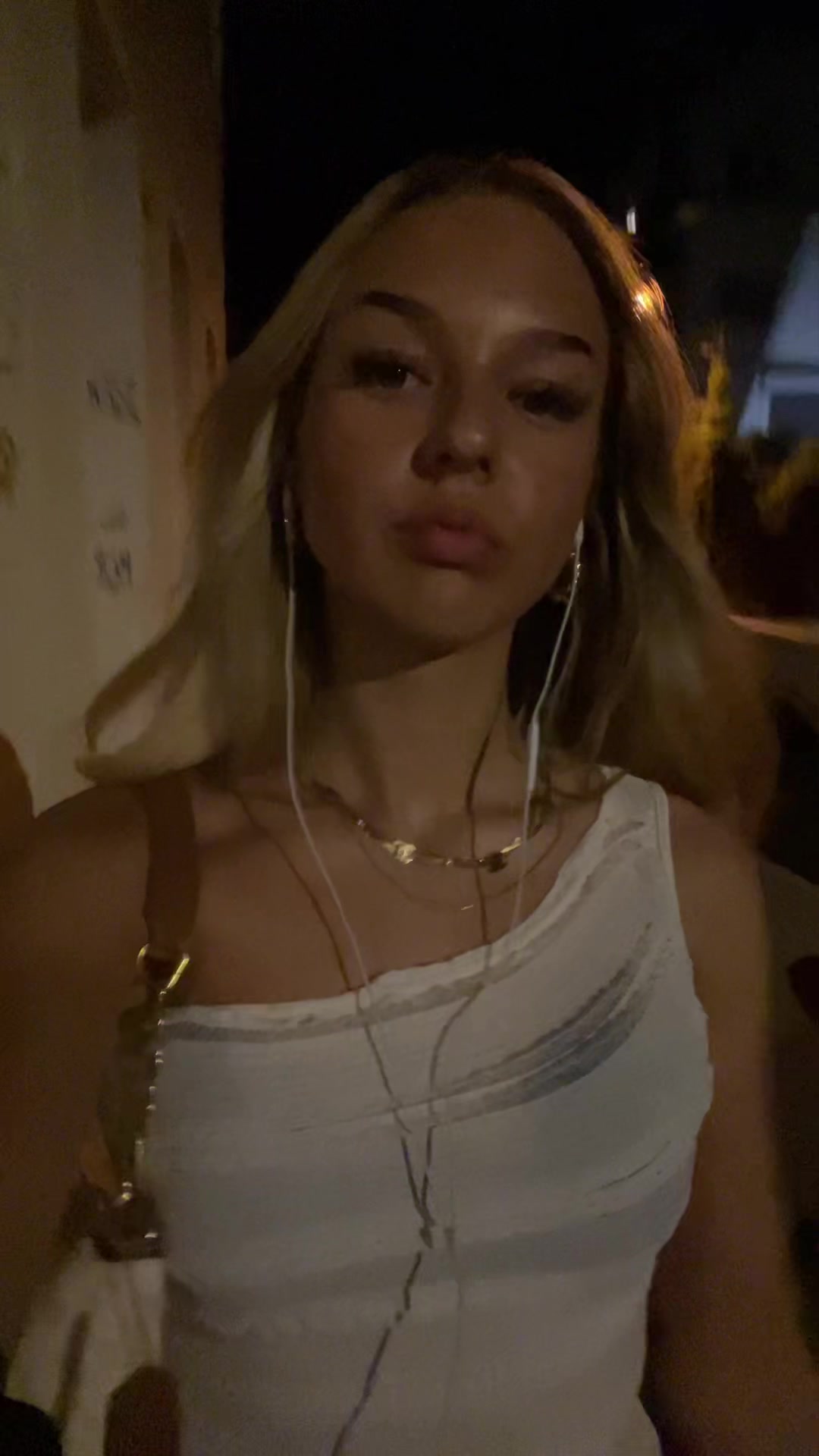 @V