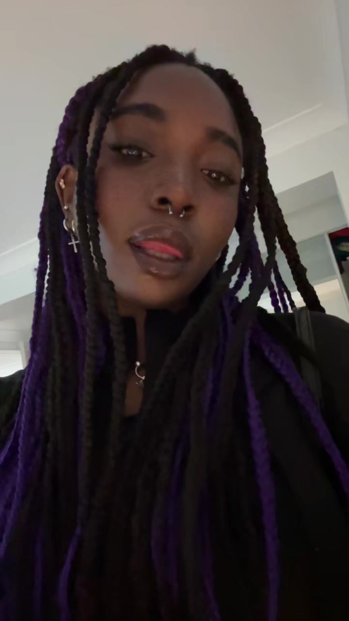 @🖤