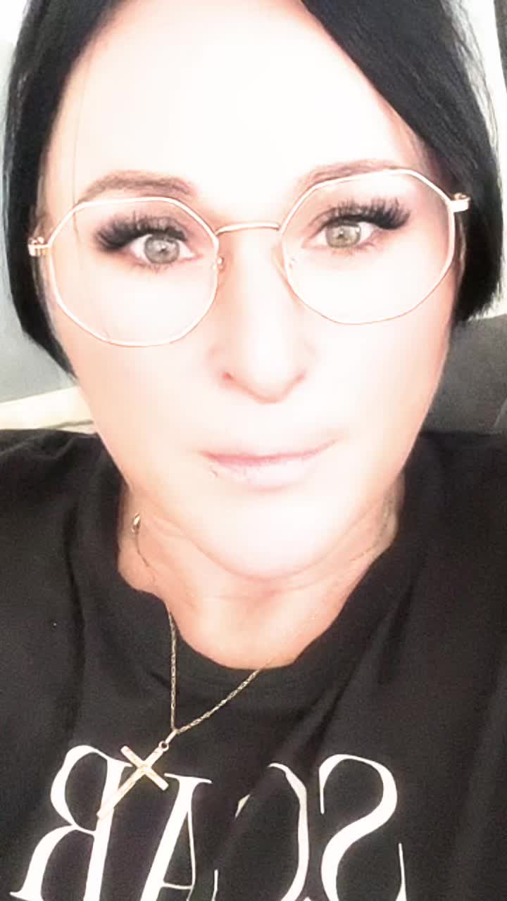 @sabrina 80 ✨✨
