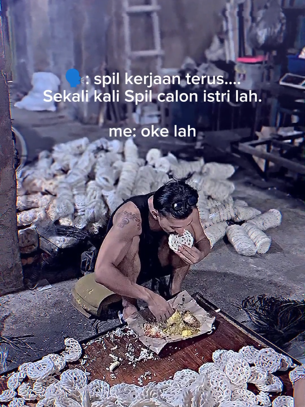 @Kerupuk mang cosplay