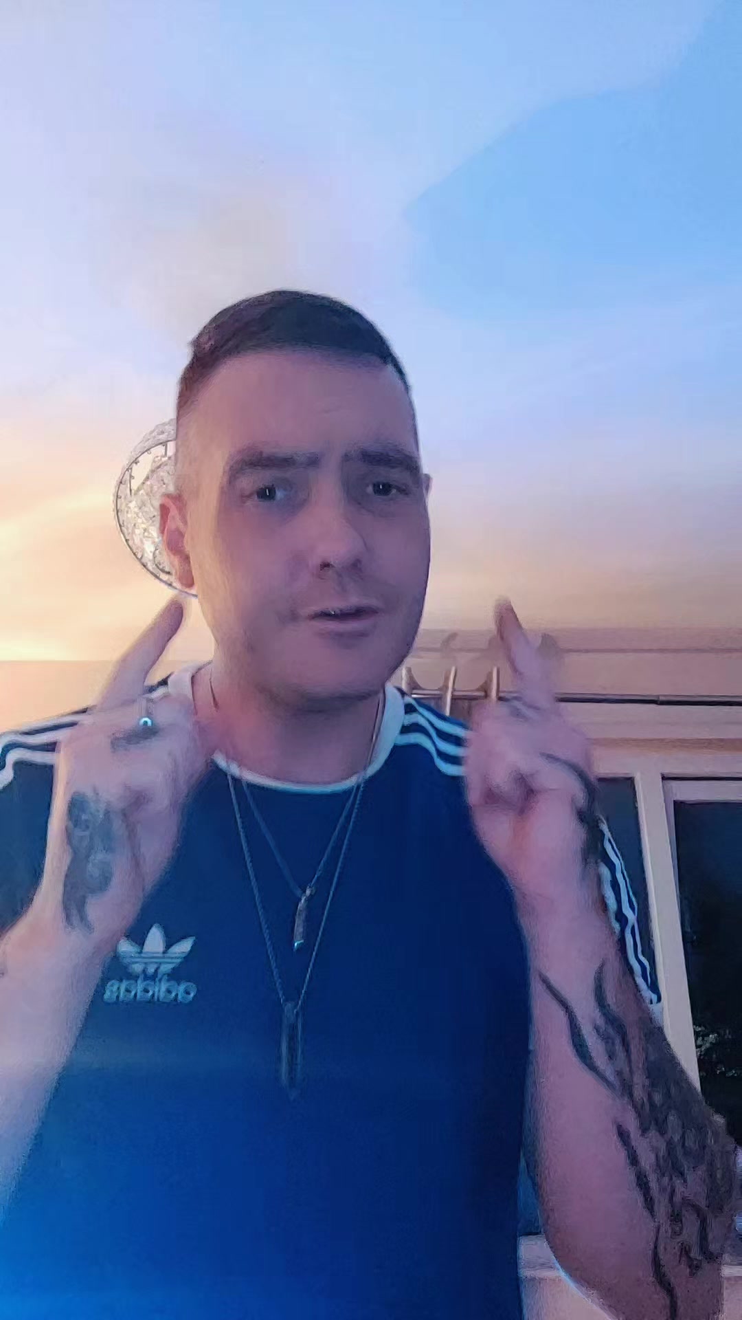 @Big Dee 🇬🇧🤝🏼🇨🇮 😉